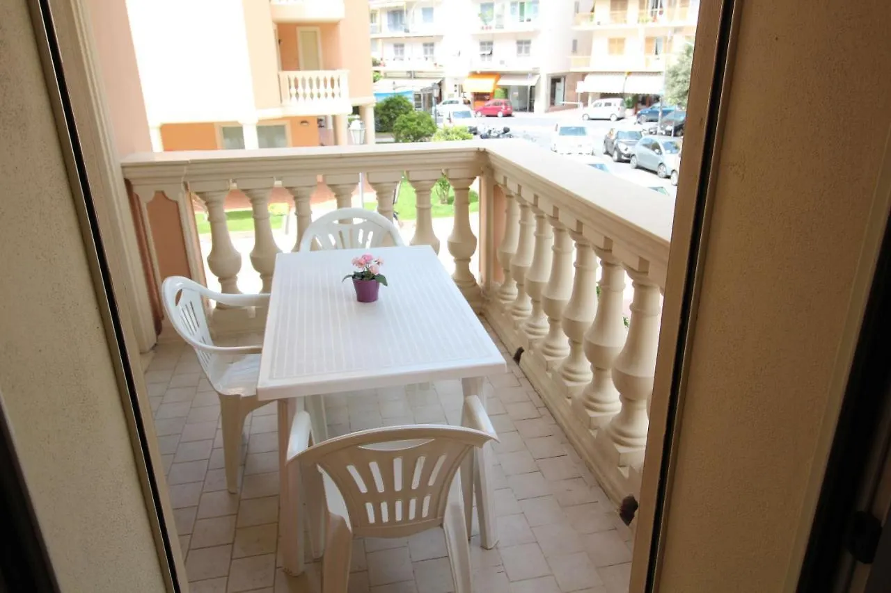 Appartamento Geranei Arma di Taggia Lejlighed
